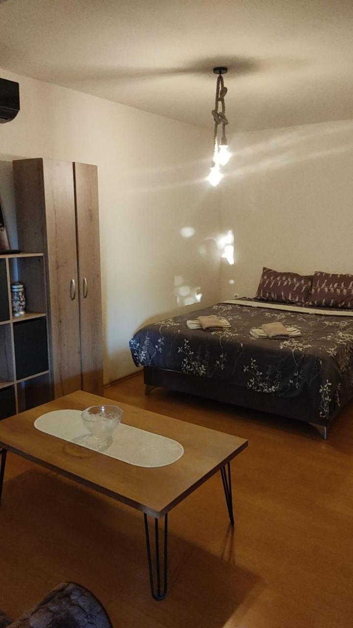 Guest House Stevovski Elshani Bagian luar foto
