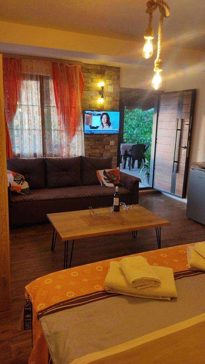 Guest House Stevovski Elshani Bagian luar foto