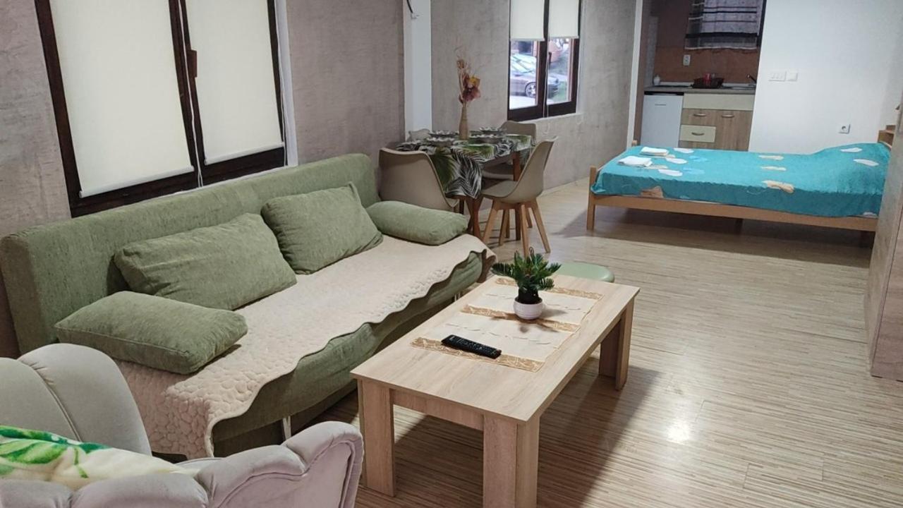 Guest House Stevovski Elshani Bagian luar foto